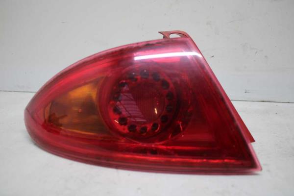 FEU ARRIERE GAUCHE SEAT LEON 4/2009+ - Vue 1